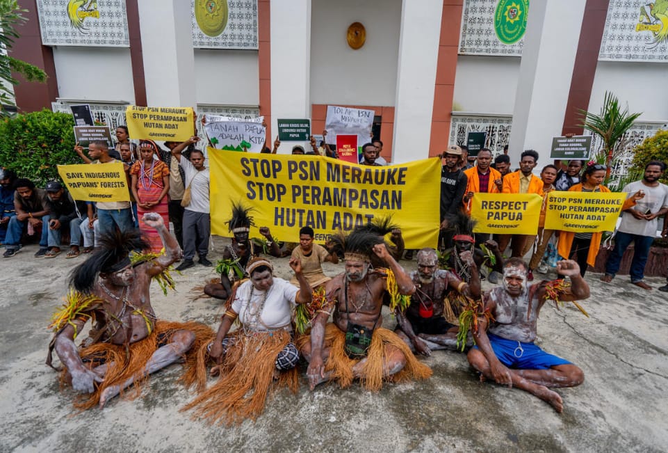Perwakilan masyarakat adat Malind saat di PTUN Jayapura – Surya Papua/IST