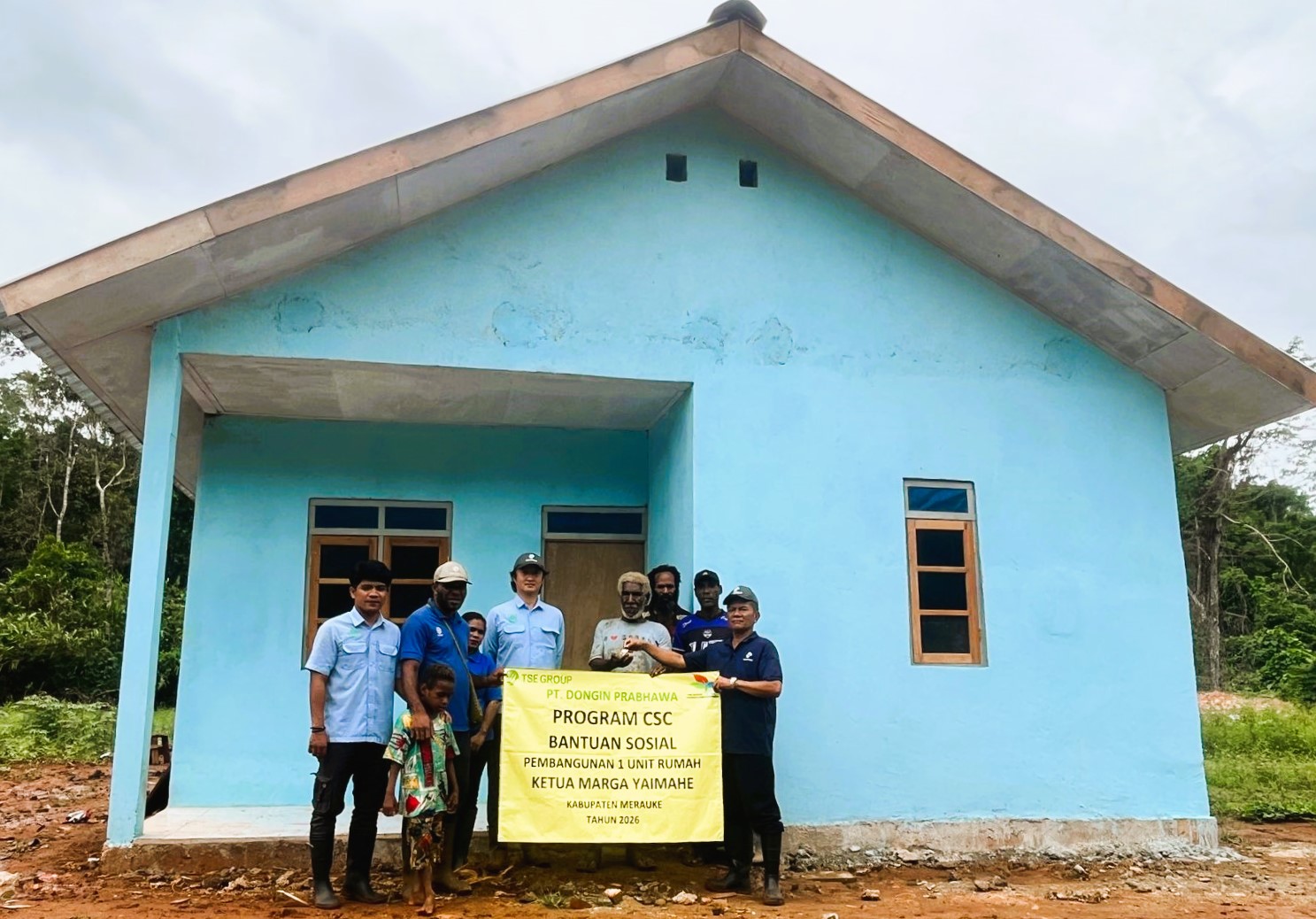 Bangunan rumah yang dibangun PT Dongin Prabhawa untuk salah satu tuan dusun – Surya Papua/IST