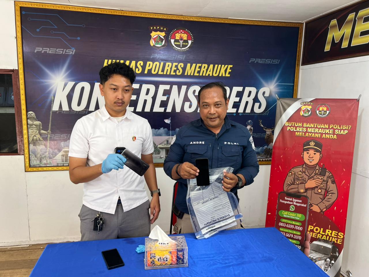 KBO Satreskrim Polres Merauke berikan keterangan pers kepada sejumlah wartawan – Surya Papua/IST