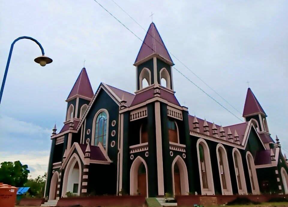 Bangunan Gereja Katolik Sanya Maria Fatima Kelapa Lima Merauke – Surya Papua/IST
