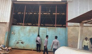 pam 4 Anggota dari Polres Merauke sedang melakukan pengamanan di wilayah kerja PT Dongin Prabhawa – Surya Papua/IST