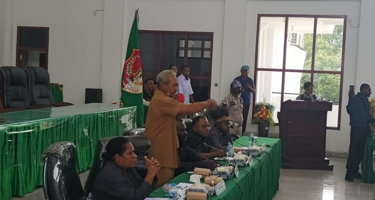 Sekretaris Daerah (Sekda) Merauke, Yeremias Paulus Ndiken – Surya Papua/Frans Kobun