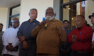 imadawa tujuh Wakil Gubernur Papua Selatan, Paskalis Imadawa sedang bicara – Surya Papua/IST