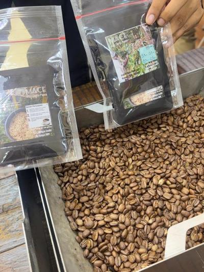 Inilah produk kopi Mace Papua yang diluncurkan PMKRI – Surya Papua/IST