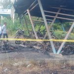 Belasan kendaraan roda dua yang terbakar dini hari tadi dipolice line untuk dilakukan pengembangan penyelidikan lebih lanjut – Surya Papua/IST