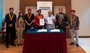 Foto bersama usai penandatanganan MoU bersama – Surya Papua/IST
