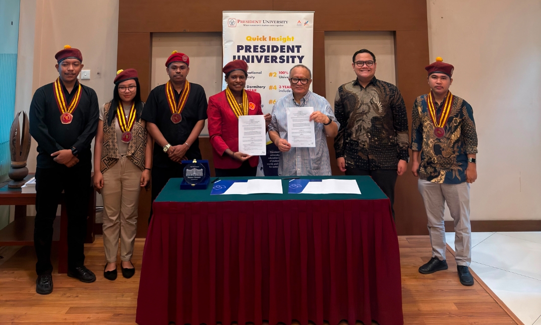 Foto bersama usai penandatanganan MoU bersama – Surya Papua/IST