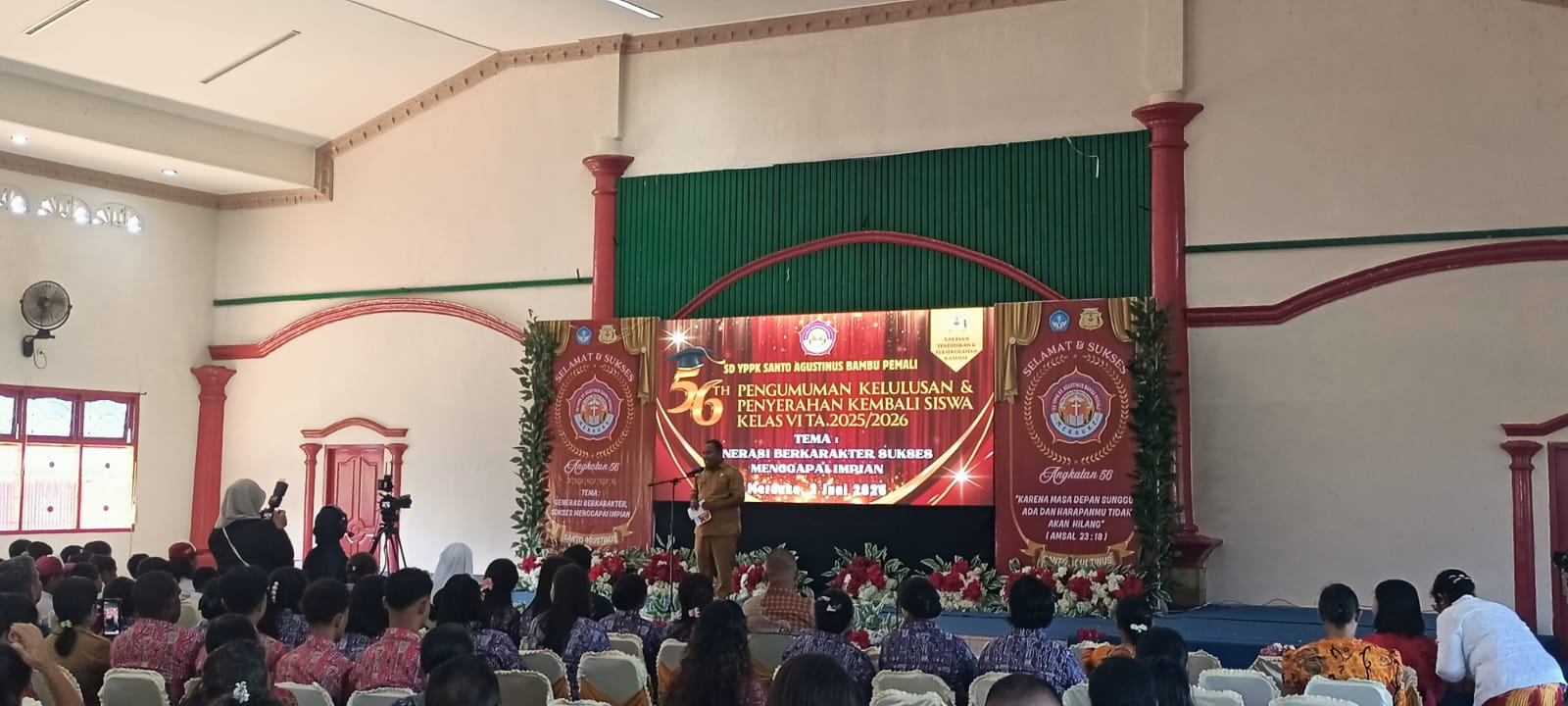Kepala Seksi Pengelolaan Pendidikan Menengah Dinas Pendidikan dan Kebudayaan Kabupaten Merauke, Florianus Senda – Surya Papua/Frans Kobun