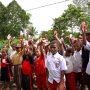 Anak-anak di Kampung Obinangge yang mendapatkan pelayanan kesehatan dari petugas medis TSE Group - Surya Papua/IST