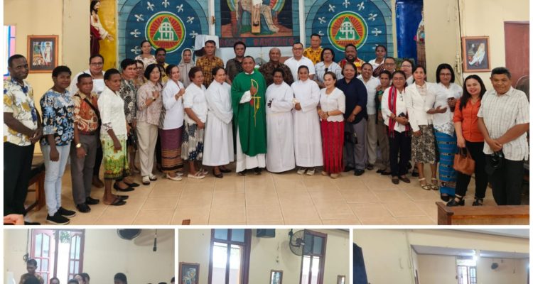 ASN Katolik Pemkab Merauke yang ambil bagian dalam perayaan di Gereja santa Theresia Buti – Surya Papua/Frans Kobun