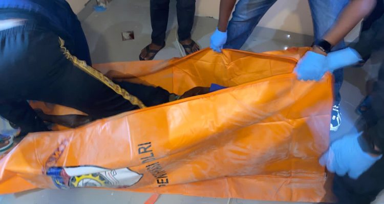 Seorang pria tewas gantung diri di rumahnya di Jalan Raya Mandala Spadem-Merauke – Surya Papua/IST
