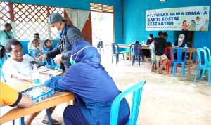 Kegiatan pengobatan gratis kepada masyarakat di Kampung Butiptiri, Distrik Jair, Kabupaten Boven Digoel – Surya Papua/IST