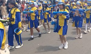 Drum band anak-anak SMP YPPK Yohanes XIII Merauke – Surya Papua/Frans Kobun