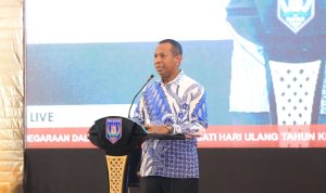 apoloss-- Gubernur Papua Selatan, Apolo Safanpo – Surya Papua/IST