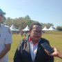 Ketua Panitia HUT ke-81 RI, Delviana Gebze didampingi Kepala Dispora Kabupaten Merauke, Mike Walinaulik berikan keterangan pers – Surya Papua/Frans Kobun