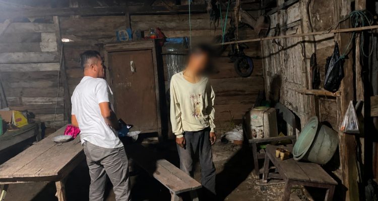 Korban tewas gantung diri di SEmangga diduga terlilit hutang piutang – Surya Papua/IST
