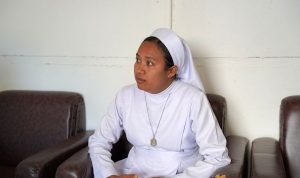suster lima Sr. Vianni, PRR, Penangungjawab Asrama St. Yosef-Asiki, Kabupaten Boven Digoel – Surya Papua/IST