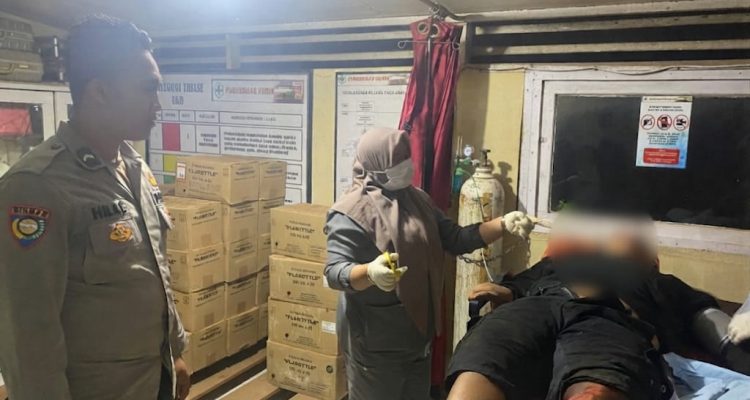 Pengendara sepeda motor yang tewas di tempat setelah bertabrakan dengan truk – Surya Papua/IST