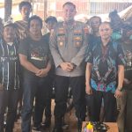 Kapolres Merauke, AKBP Leonardo Yoga foto bersama KSC Papua Selatan – Surya Papua/IST