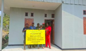 huni 1 Penyerahan rumah kepada salah seorang ketua marga di Kampung Iwol, Distrik Okaba, Kabupaten Merauke – Surya Papua/IST