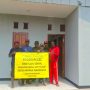 Penyerahan rumah kepada salah seorang ketua marga di Kampung Iwol, Distrik Okaba, Kabupaten Merauke – Surya Papua/IST