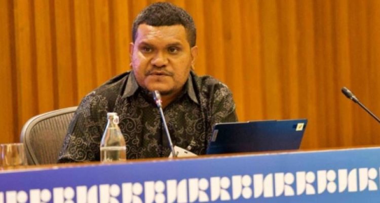 Direktur Lembaga Bantuan Hukum (LBH) Papua-Merauke, Teddy Wakum – Surya Papua/IST