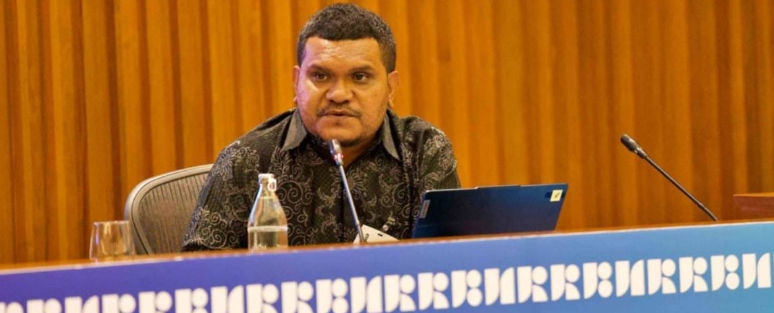 Direktur Lembaga Bantuan Hukum (LBH) Papua-Merauke, Teddy Wakum – Surya Papua/IST