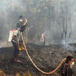 Kobaran api yang berhasil dipadamkan aparat TNI/Polri di Jagebob – Surya Papua/IST
