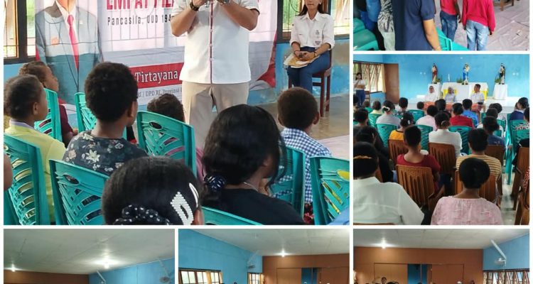 Anggota DPD RI dapil Papua Selatan, Rudy Tortayana saat dialog dengan anak-anak di Asrama St. Theresia Merauke – Surya Papua/IST