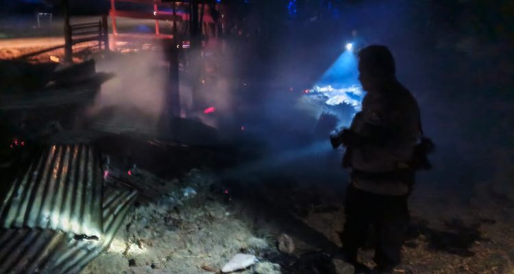 Gudang ikan asin yang terbakar di Kampung Isano Mbias, Distrik Tanah Miring, Kabupaten Merauke – Surya Papua/IST