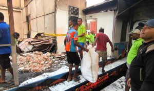 Aksi bersih-bersih dilakukan pasca kerusuhan dan kebakaran di Lapas Kelas II B Merauke – Surya Papua/IST