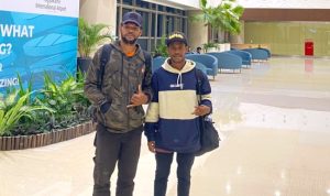 rumsi tiga Dua anak marga berkesempatan untuk kuliah setelah mendapatkan beasiswa dari – Surya Papua/IST