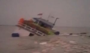 tenggelam 7 KM Putra Harapan yang tenggelam di muara kali Maro – Surya Papua/IST